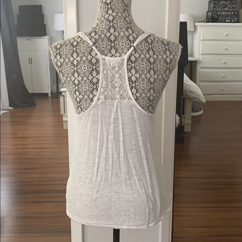 White Detailed Tank Top - Picture 3 of 4
